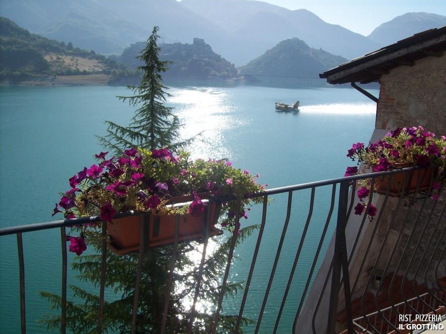 B&B La Casetta Sul Lago Colle di Tora Dış mekan fotoğraf